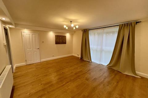 2 bedroom apartment to rent, Cunworth Court,  Bracknell,  RG12