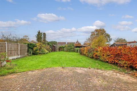 3 bedroom detached house for sale, Beehive Lane, Chelmsford