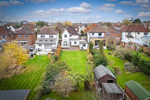 3 bedroom detached house for sale, Beehive Lane, Chelmsford