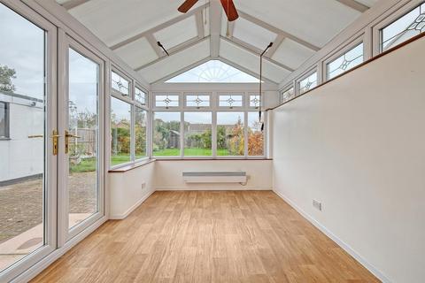 142 Beehive Lane, Chelmsford, CM2 9SH
