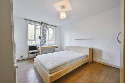 3 bedroom flat for sale, Priory Green, Islington, London, N1