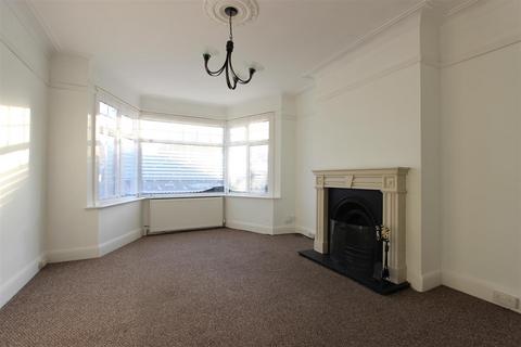 3 bedroom end of terrace house for sale, Colne Road, Winchmore Hill, N21