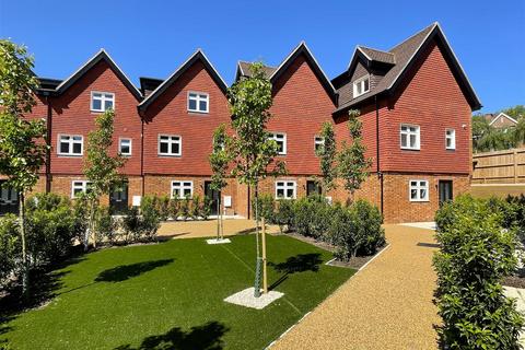 3 bedroom townhouse for sale, Kingswood Mews, Waterhouse Lane, Kingswood