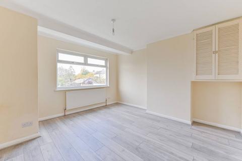 3 bedroom terraced house to rent, Northborough Road, Mitcham, London, SW16