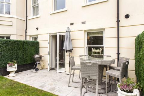 2 bedroom apartment for sale, Mansion House, Frith Park, Tadworth, Surrey, KT20