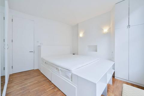 2 bedroom flat to rent, Newport House, WC2, Covent Garden, London, WC2H