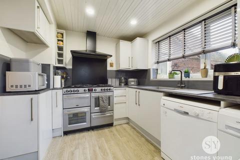 127 Redlam, Blackburn, BB2 1UN