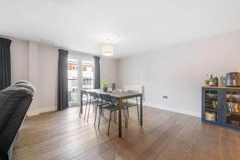 2 bedroom flat for sale, Stane Grove, SW4