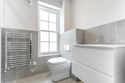 2 bedroom apartment for sale, Abbots Gate, Laundry Lane, Bury St Edmunds, Suffolk, IP33