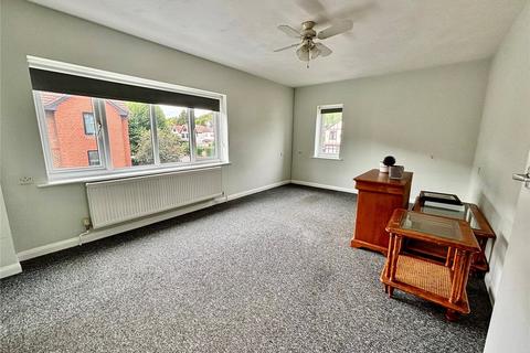 1 bedroom apartment for sale, Brighton Road, Purley, CR8