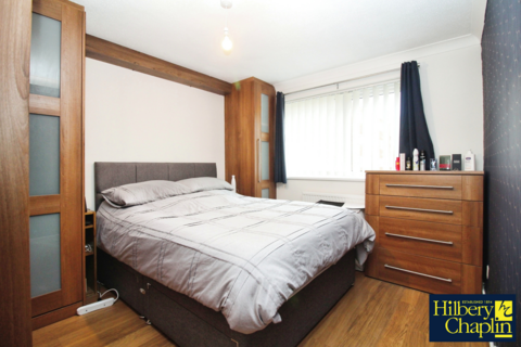 2 bedroom apartment for sale, Chaplaincy Gardens, Hornchurch, RM11