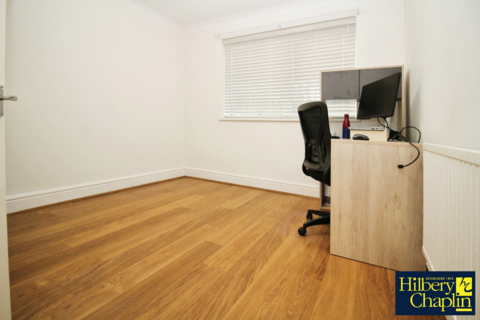 46 Chaplaincy Gardens, Hornchurch, RM11 3SH