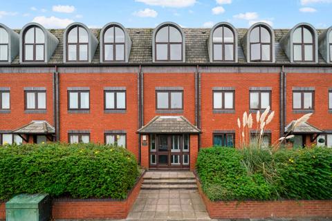 1 bedroom flat for sale, Brook Road South, Brentford TW8