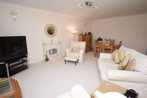 2 bedroom ground floor flat for sale, 170 Tankerton Road, Tankerton, Whitstable