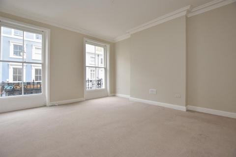 2 bedroom flat to rent, Robertson Street, Hastings TN34