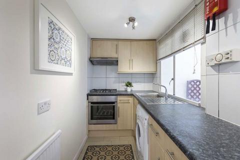 2 bedroom flat to rent, St. Stephens Gardens, London W2