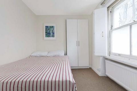 2 bedroom flat to rent, St. Stephens Gardens, London W2