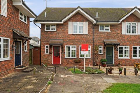 3 bedroom end of terrace house for sale, Barton End, Alton, Hampshire, GU34