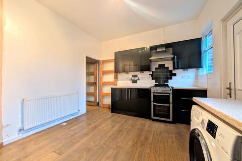 2 bedroom terraced house for sale, Manchester Road, Kearsley, Bolton