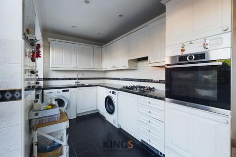 3 bedroom terraced house for sale, Travellers Lane, Hatfield, AL10