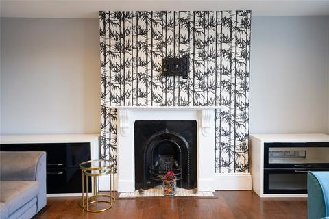 Flat 4, 31 Trinity Rise, Tulse Hill, London, SW2 2QP