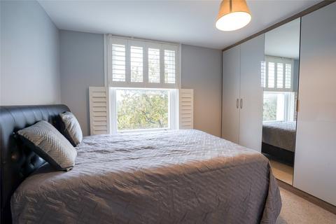 Flat 4, 31 Trinity Rise, Tulse Hill, London, SW2 2QP