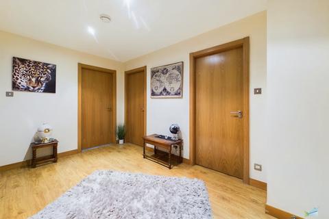 2 bedroom apartment for sale, East Float Quay, Dock Road CH41