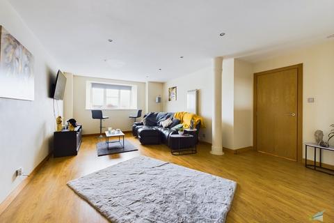 2 bedroom apartment for sale, East Float Quay, Dock Road CH41