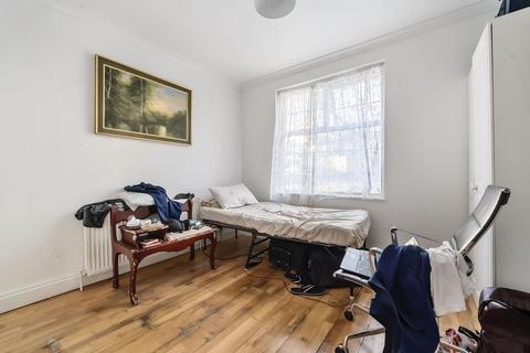 3 bedroom terraced house for sale, Green Road,  Whetstone,  N20