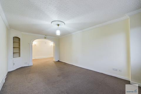 2 bedroom apartment for sale, Cedar Lodge, Tunnel Road, The Park