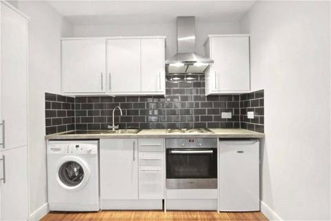 1 bedroom flat to rent, Warren Court, Euston Road, NW1