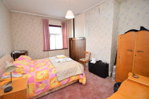 2 bedroom end of terrace house for sale, Albion Street, Bradford BD13