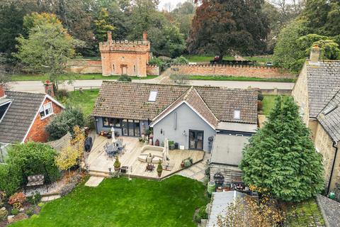 4 bedroom chalet for sale, Oxborough