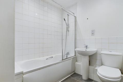 2 bedroom apartment to rent, Oxford Terrace, Folkestone