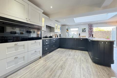 undefined, Courtenay Place, Lymington SO41