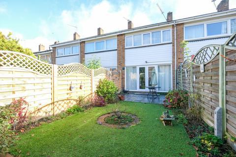 27 Ainsdale Close, Orpington, BR6 8DJ