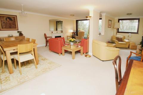 2 bedroom apartment for sale, Sandrock Road, Tunbridge Wells TN2