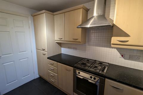 2 bedroom apartment to rent, Heyesmere Court, Merseyside