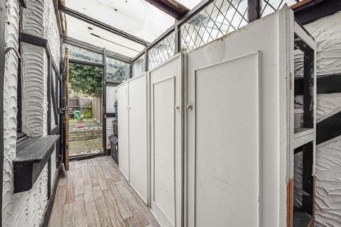 135 Brighton Road, South Croydon, CR2 6EF