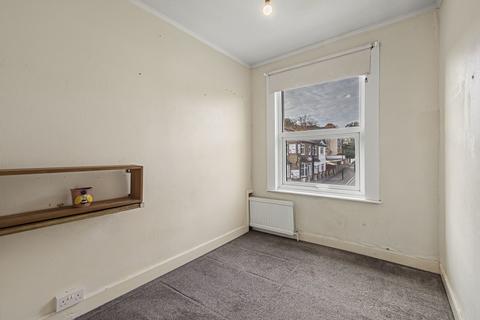 135 Brighton Road, South Croydon, CR2 6EF