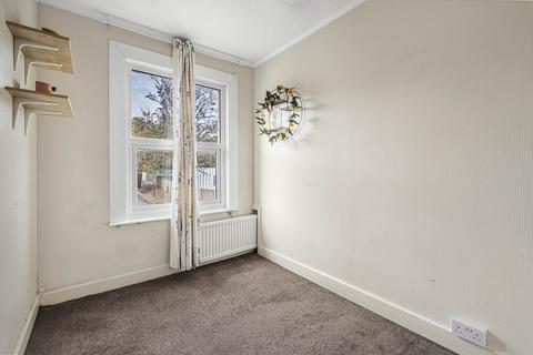135 Brighton Road, South Croydon, CR2 6EF