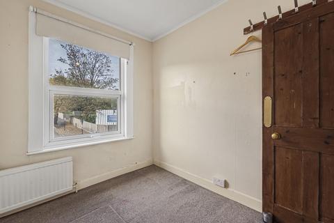 135 Brighton Road, South Croydon, CR2 6EF