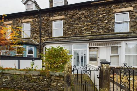 4 bedroom terraced house to rent, Princes Road, Windermere