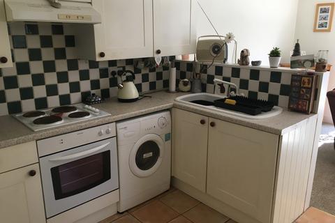 2 bedroom flat to rent, Tremorvah Court, Falmouth TR11