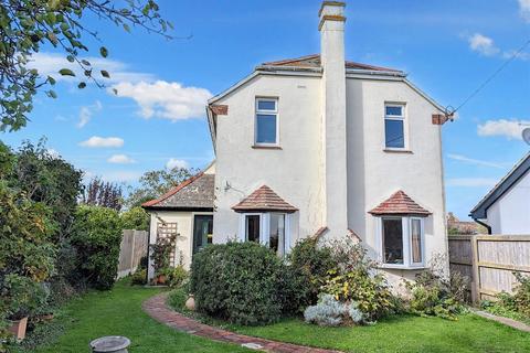 3 bedroom detached house for sale, Howgate Road, Bembridge, PO35 5QU