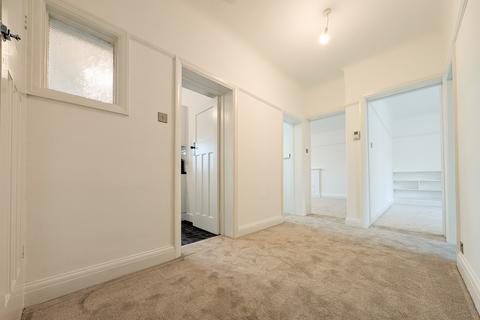 2 bedroom flat to rent, 54 Gloucester Court