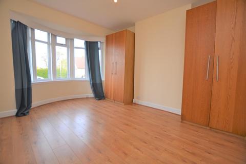 3 bedroom detached house to rent, Craiglockhart Gardens, Edinburgh, EH14