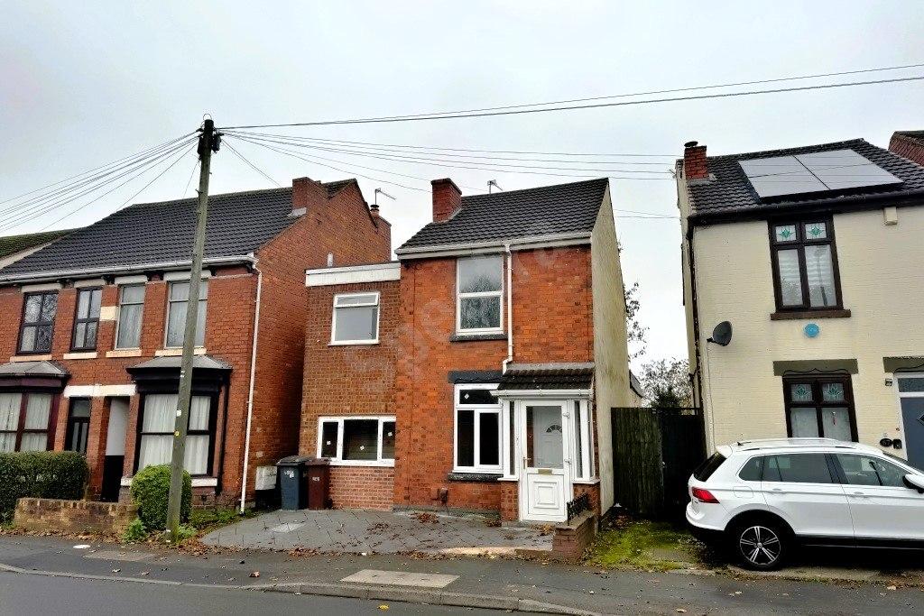 Spacious 3 Bedroom Detached Home on Bushbury Road