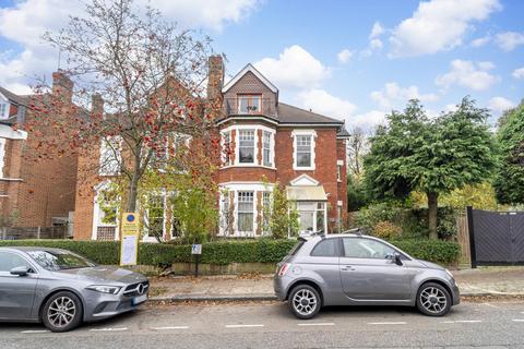 2 bedroom apartment for sale, Coleridge Road, London N8