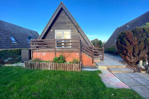 1 bedroom chalet to rent, Isleham Marina, Isleham CB7